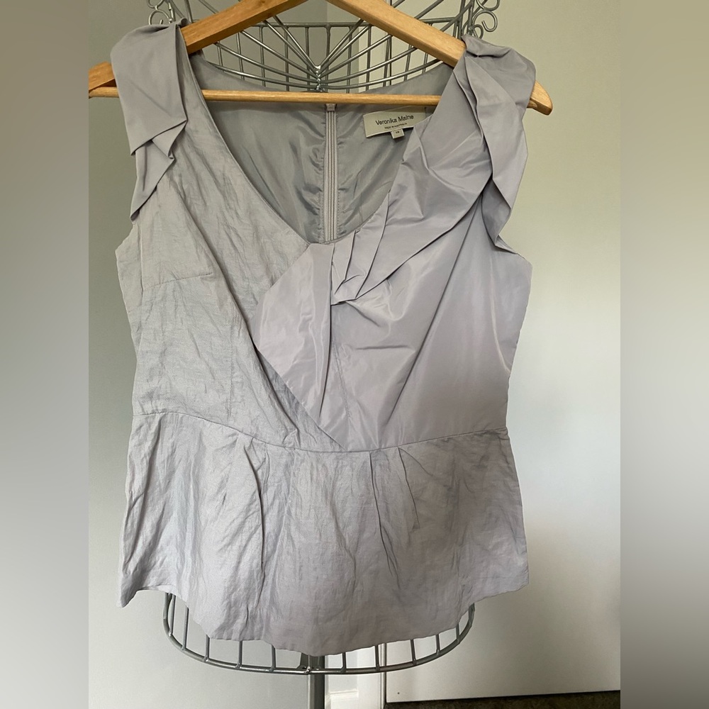 Veronika Maine silver grey fitted top - Picture 1 of 4
